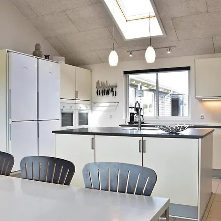 Nice Home In Ringkobing With Sauna Casa de Férias Ringkøbing