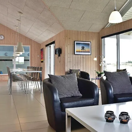 Holiday home Stunning In Ringkobing With Sauna Klegod